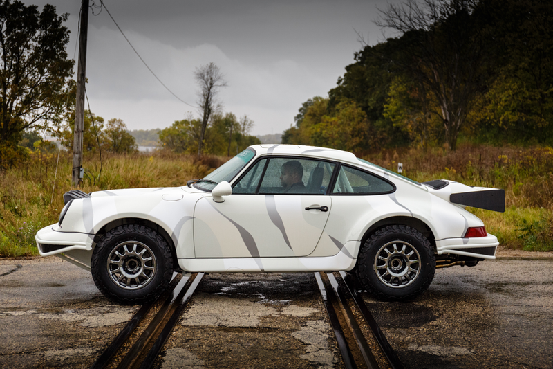 Illustration for article titled Even SEMA Knows Off-Road 911s Are One Of The Coolest Things On Earth